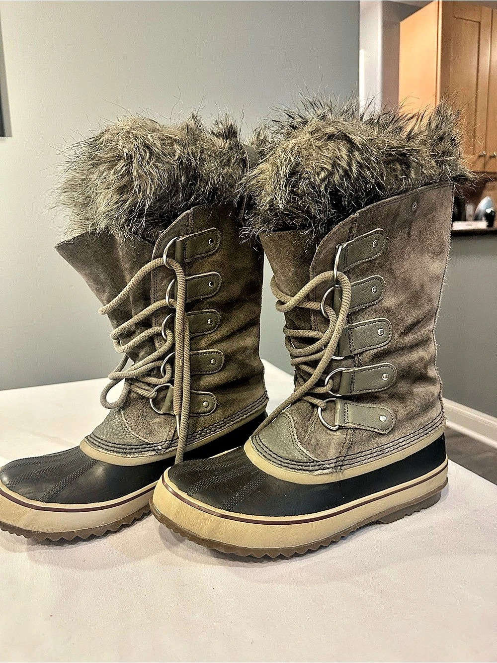 Sorel Joan of Arctic Winter Boots Gray Black US 10